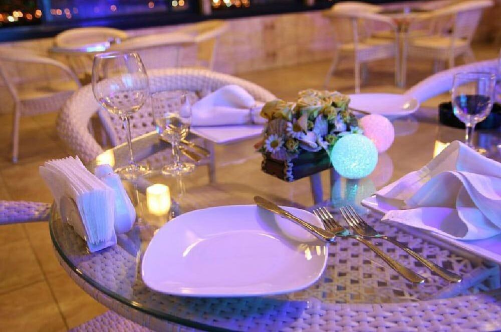 Aksan Hotel 伊兹密尔 外观 照片