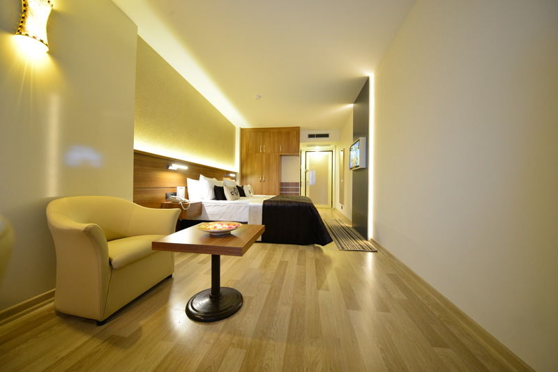 Aksan Hotel 伊兹密尔 外观 照片