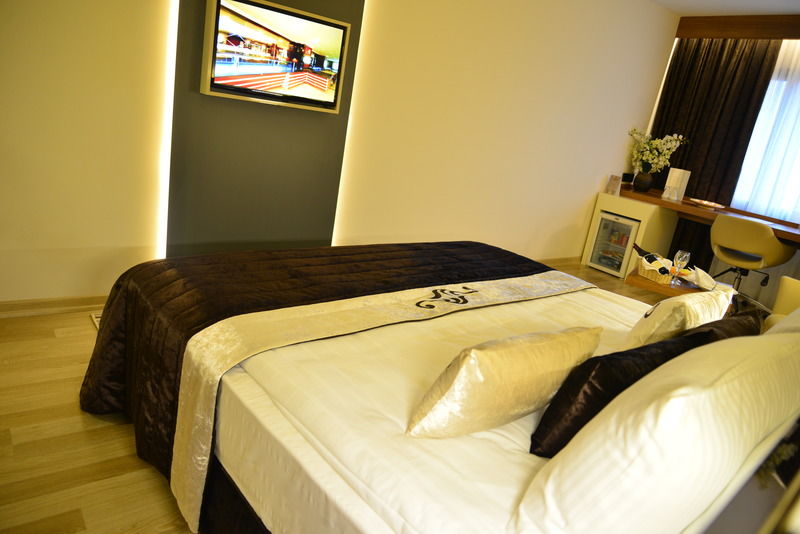 Aksan Hotel 伊兹密尔 外观 照片
