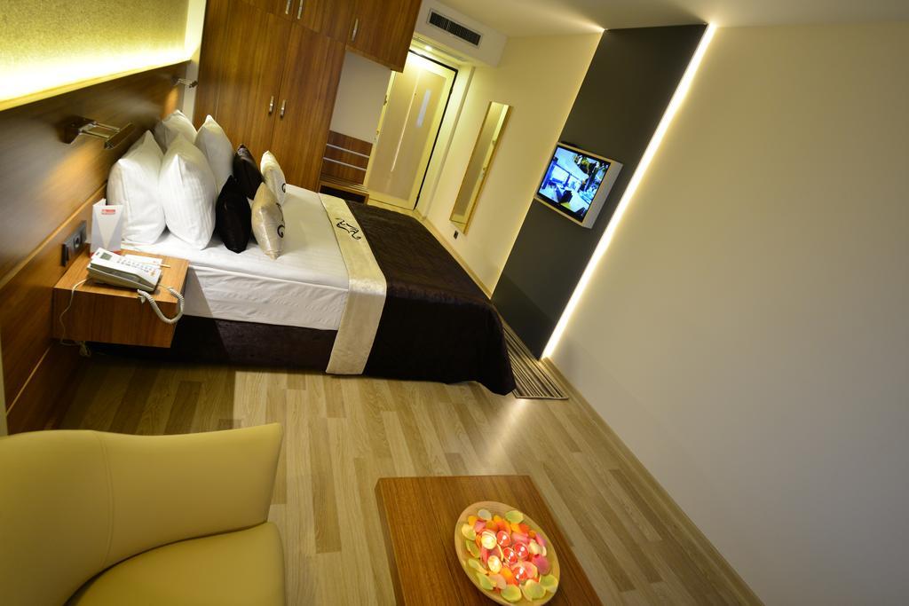 Aksan Hotel 伊兹密尔 外观 照片