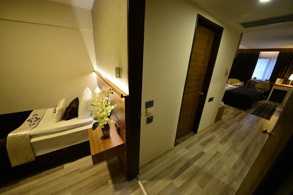 Aksan Hotel 伊兹密尔 外观 照片
